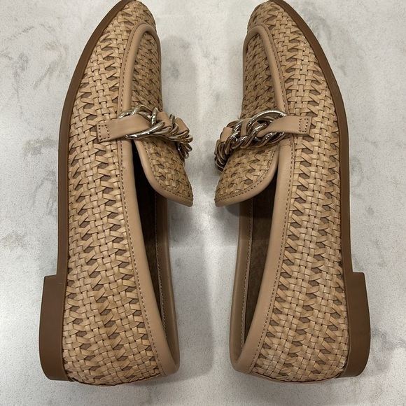 Steve Madden Terrain Loafer Tan 6.5 Chain Detail Woven Slip On Almond Toe - Picture 11 of 16